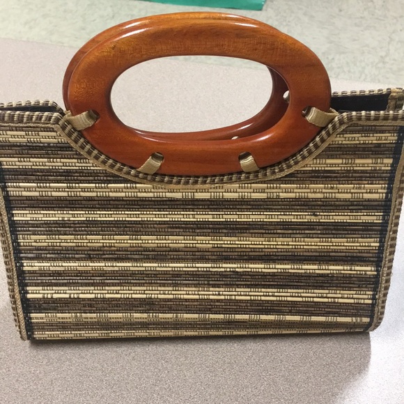 Handbag - Picture 2 of 3